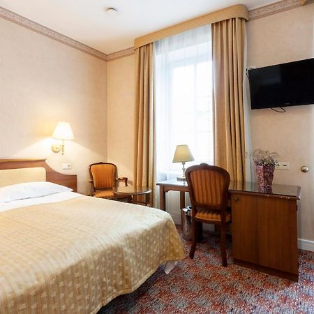 Story Inn Self Check-In Hotel Вильнюс Экстерьер фото