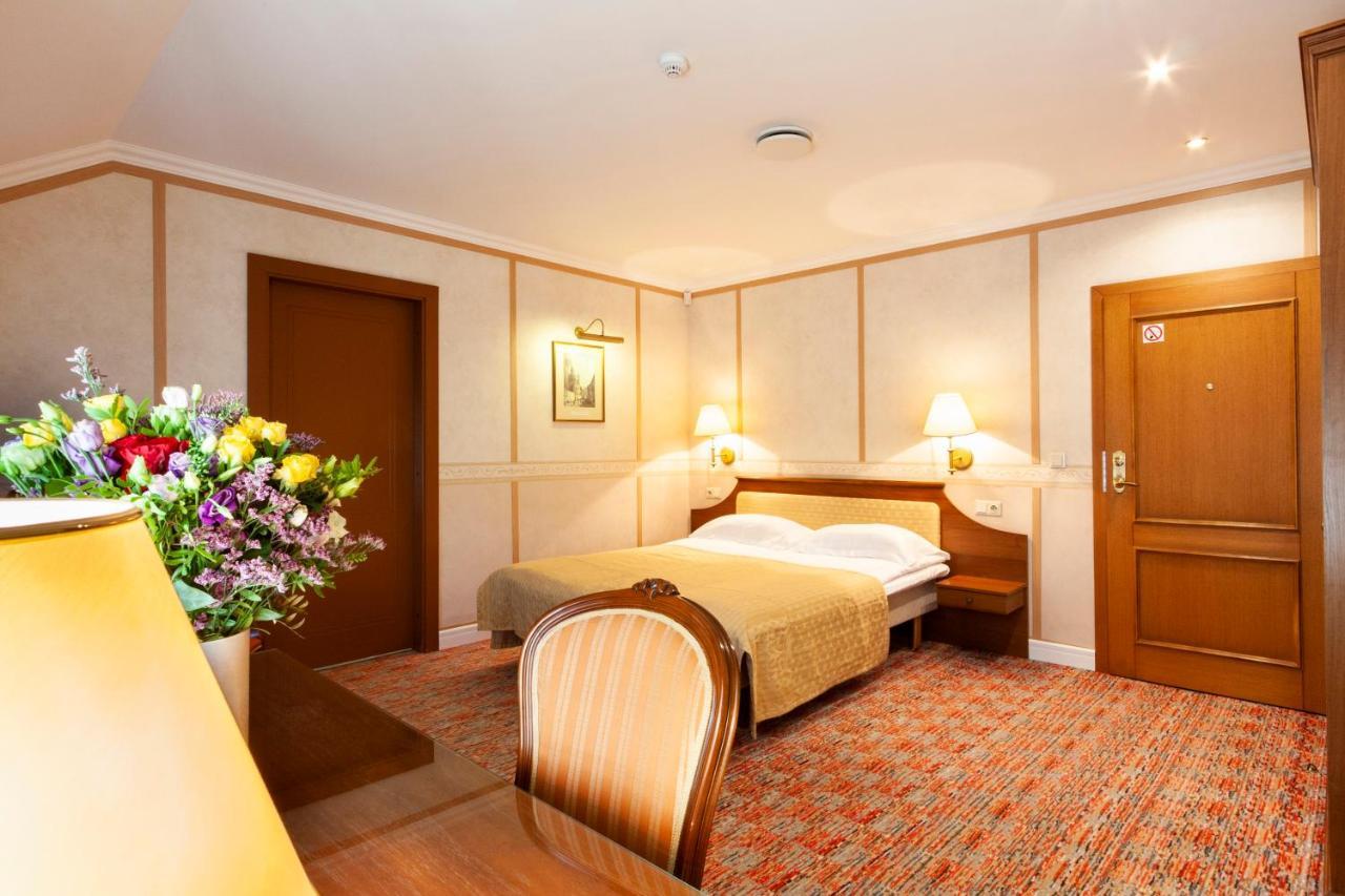 Story Inn Self Check-In Hotel Вильнюс Экстерьер фото