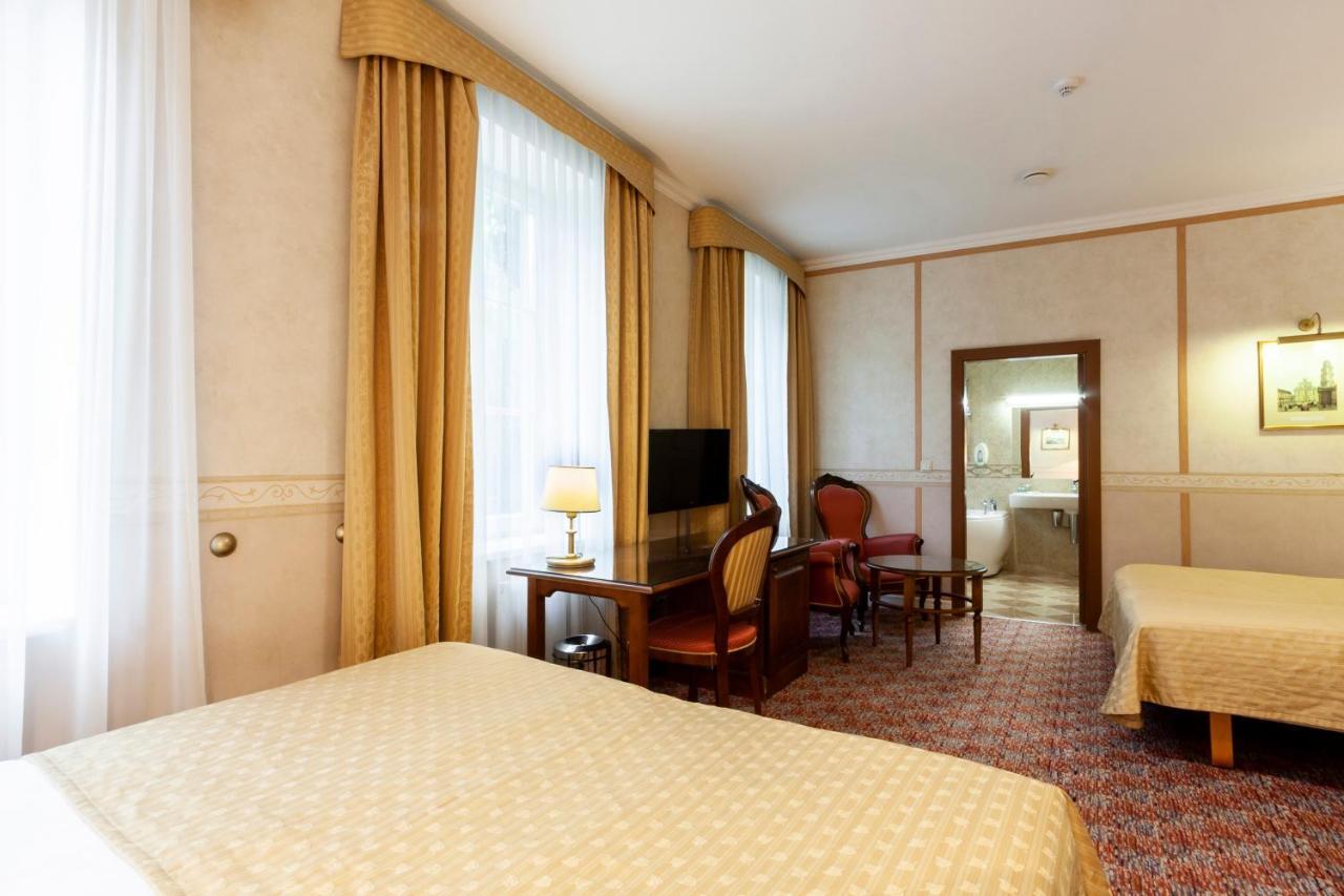 Story Inn Self Check-In Hotel Вильнюс Экстерьер фото
